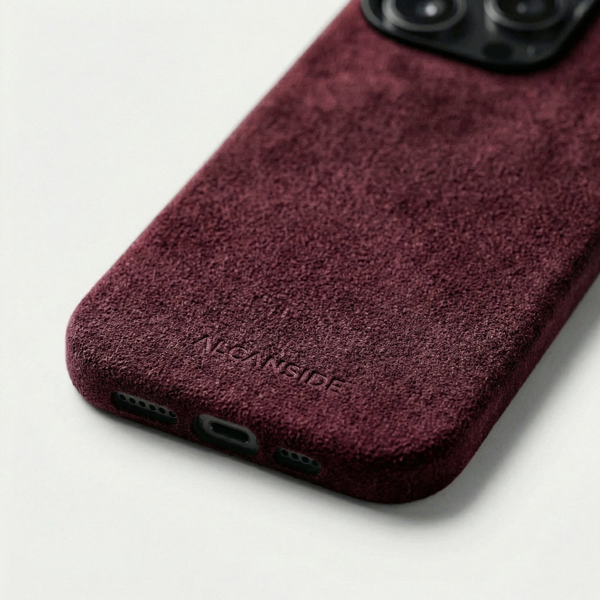 iPhone 16 Pro - Alcantara Case - Wine Red - Alcanside