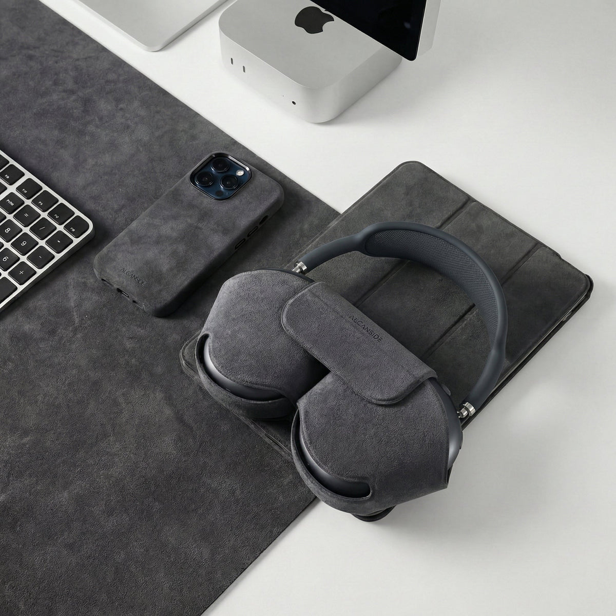 AirPods Max Alcantara Smart Case - Space Grey - Alcanside