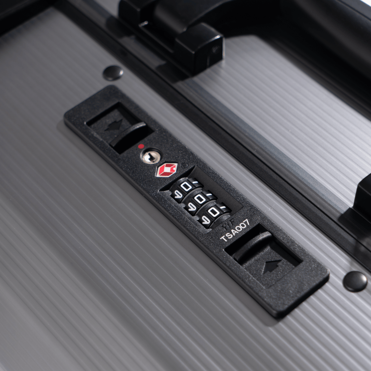 Alcantara Cabin Luggage - Space Grey - Alcanside