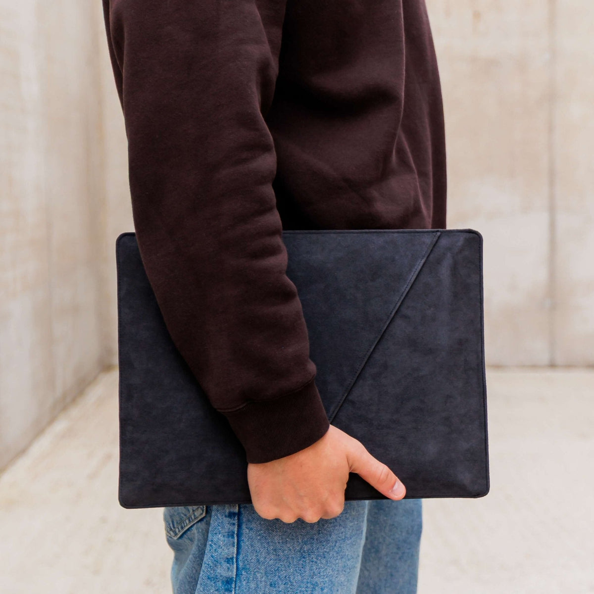 Alcantara Laptop Sleeve - 13 & 14 Inch - Space Grey - Alcanside