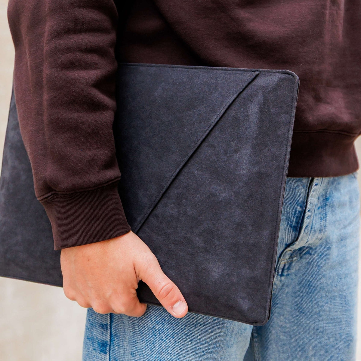 Alcantara Laptop Sleeve - 13 & 14 Inch - Space Grey - Alcanside