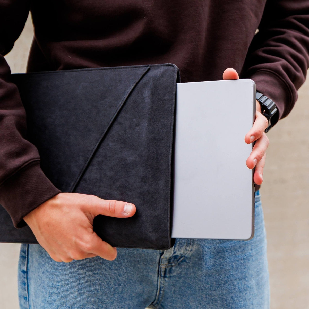 Alcantara Laptop Sleeve - 13 & 14 Inch - Space Grey - Alcanside