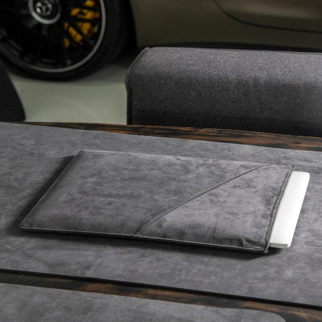 Alcantara Laptop Sleeve - 15 & 16 Inch - LEVEL UP MTA - Space Grey - Alcanside