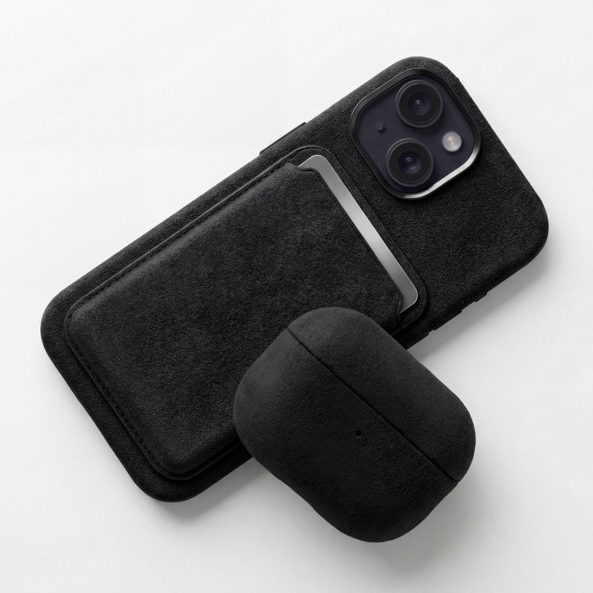 iPhone 15 - Alcantara Case - Deep Black - Alcanside