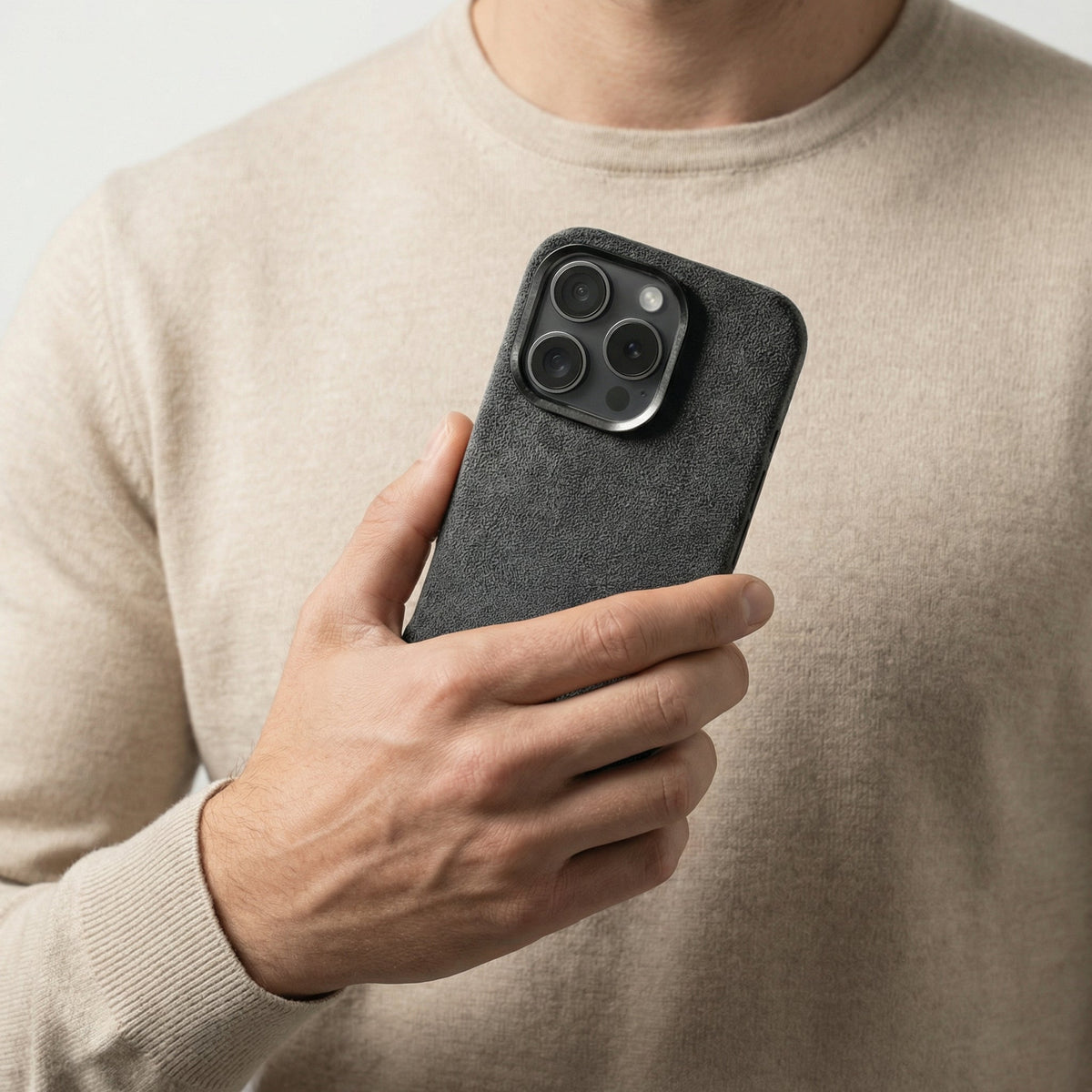 iPhone 16 Pro - Alcantara Case - Space Grey - Alcanside