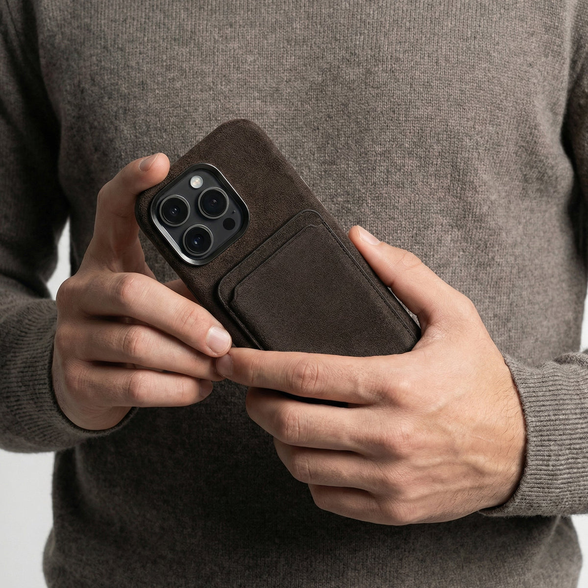 iPhone 16 Pro Max - Alcantara Case - Chocolate Brown - Alcanside